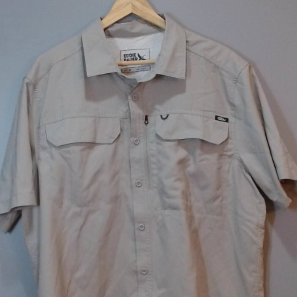 Eddie Bauer Men’s Beige Short Sleeve Performance Fishing Shirt Size‎ Medium